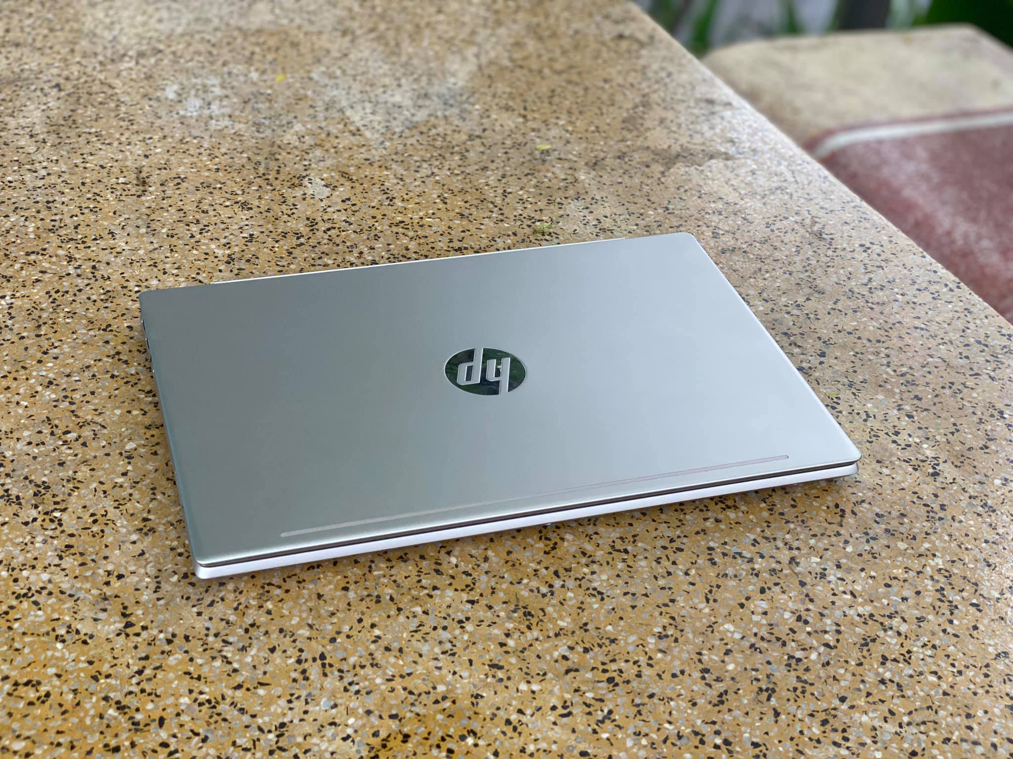 Laptop HP Pavilion 14-ce3026TU-1.jpg